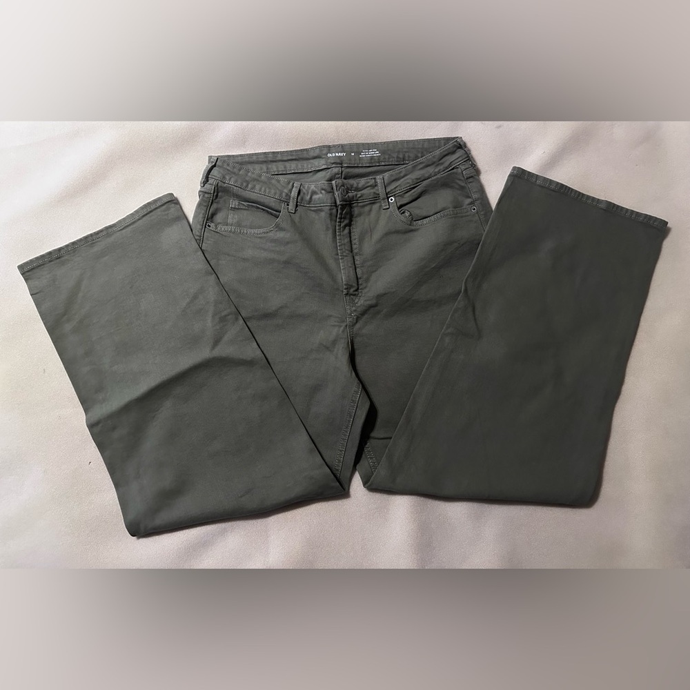 #481 Old Navy Dark Olive Pants Womens Size 16